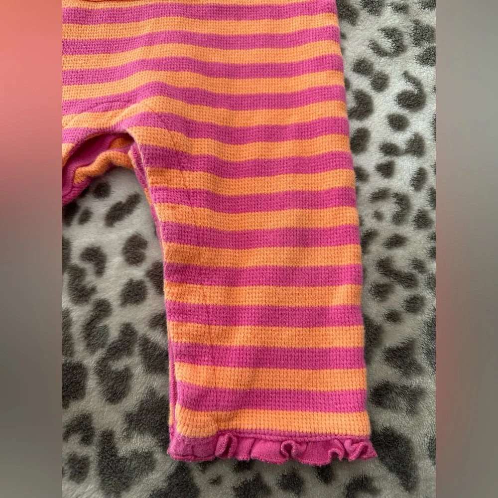 2006 babyGap Striped One Piece in Pink Orange Size 6-12 Newborn